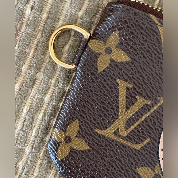 Authentic LOUIS VUITTON Limited Edition Monogram Complice Trunks Key Cles Coin - Picture 5 of 12